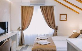 Prima Lux Apartments & Studio